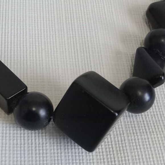 Solid Black Lightweight Single Strand Geometric Multiple Shapes Beaded Necklace - Picture 3 of 9